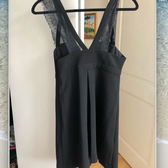 BCBG GENERATION BLACK DRESS - Picture 2 of 2